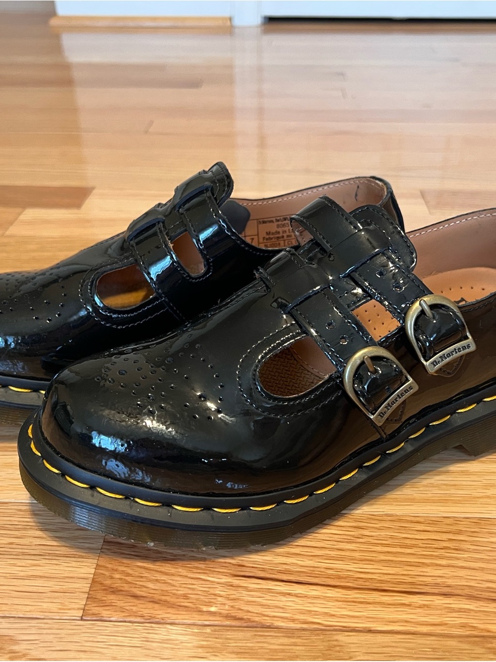 Dr. Martens 8065 Mary Jane Shoes Black Patent Leather Size 7 NWOT